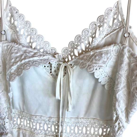 Lulu’s Sleeveless Backless Lace Cutout Maxi Dress White Rayon Boho Bridal - Picture 12 of 14